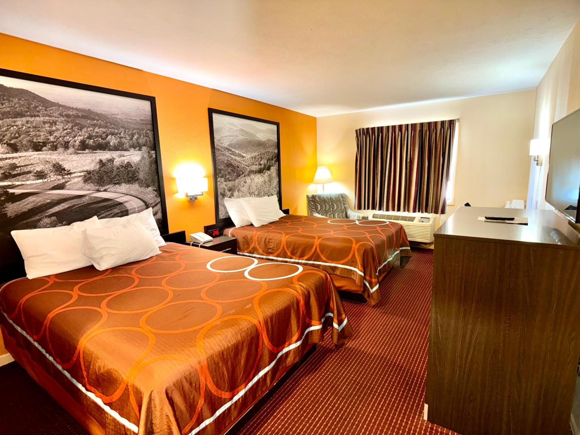 Super 8 By Wyndham Hillsville Exterior photo