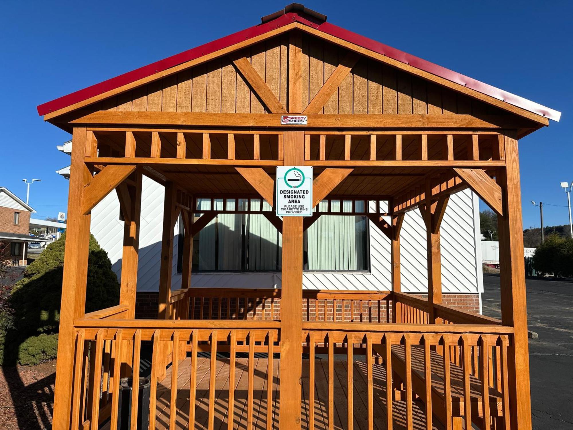Super 8 By Wyndham Hillsville Exterior photo